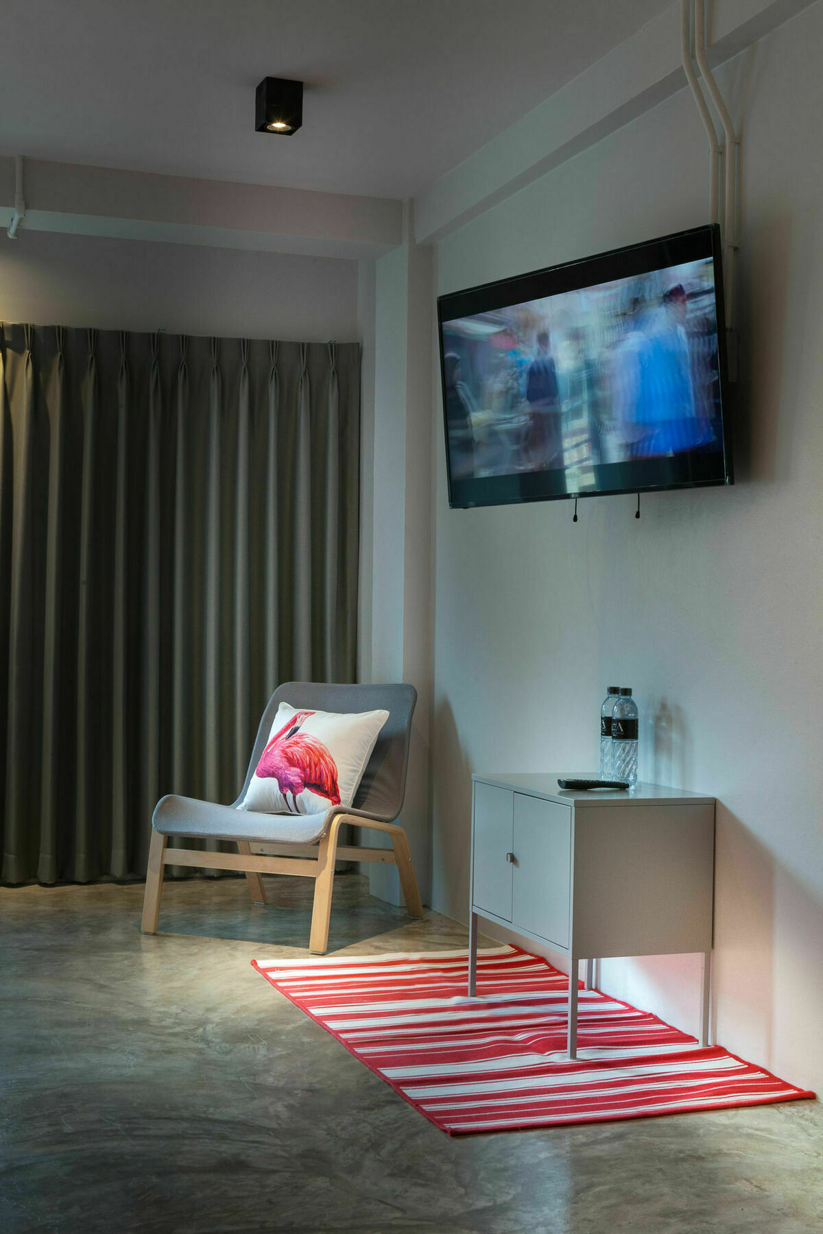 W1A Jomtien Hotell Eksteriør bilde